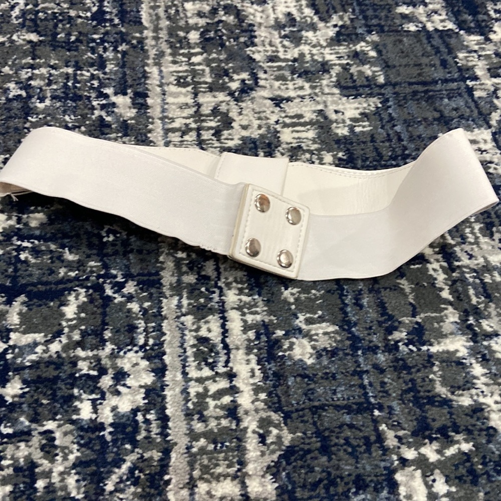Belt 🤍 - Picture 4 of 4
